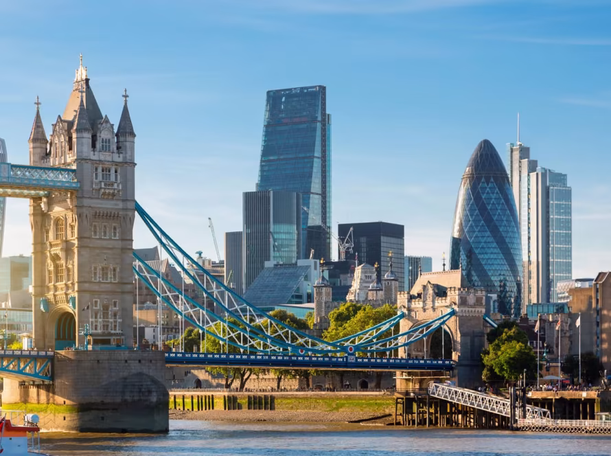 Looking towards the Financial District of London and the Tower Bridge on a sunny day.